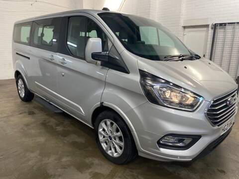 Ford Tourneo Custom 2.4 D-4D Active Extra Pickup Extended Cab 4dr Diesel Manual 4WD Euro 6 (s/s) (150 ps)