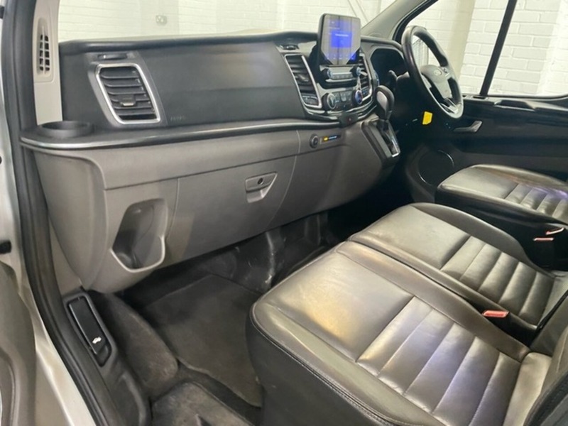 Ford Tourneo Custom 320 EcoBlue Titanium L2 - U6769