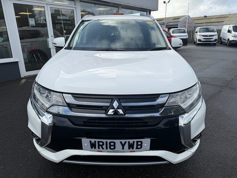 Mitsubishi Outlander 2.0 12kWh 3h SUV - U6771