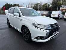 Mitsubishi Outlander 2.0 12kWh 3h SUV - U6771