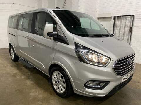 Ford Tourneo Custom 2.4 D-4D Active Extra Pickup Extended Cab 4dr Diesel Manual 4WD Euro 6 (s/s) (150 ps)