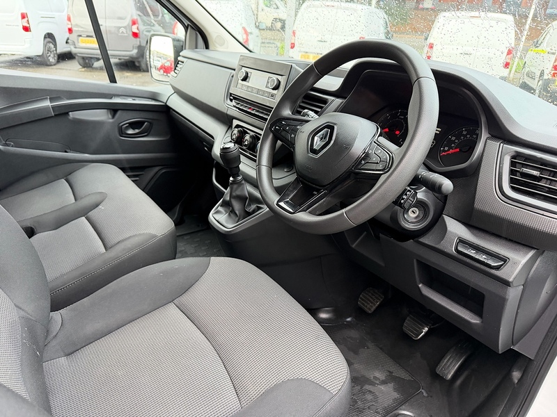 Renault Trafic dCi Blue LL30 Business - U6776