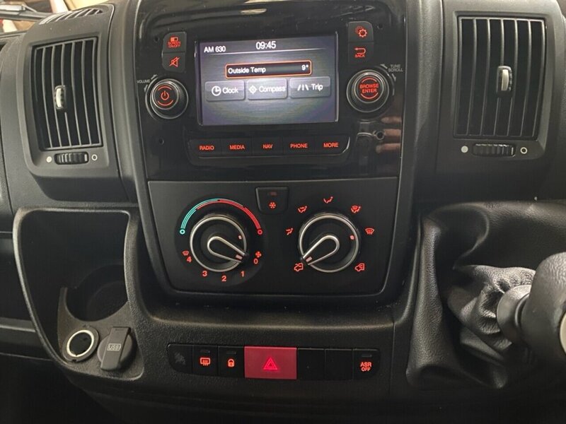 Peugeot Boxer BlueHDi 335 Professional L3H2 - U6787