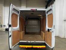 Peugeot Boxer BlueHDi 335 Professional L3H2 - U6787