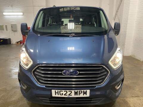 Ford Tourneo Custom 2.0 320 EcoBlue Titanium Minibus Double Cab 5dr Diesel Manual L2 Euro 6 (s/s) (130 ps)
