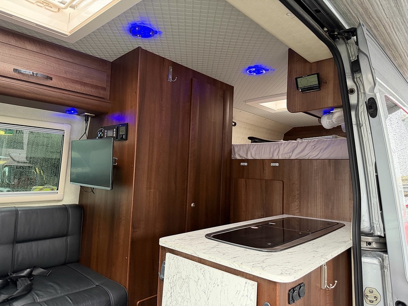 Volkswagen Crafter Mclaren Sports Home TDI CR35 BlueMotion Tech Highline - U6798