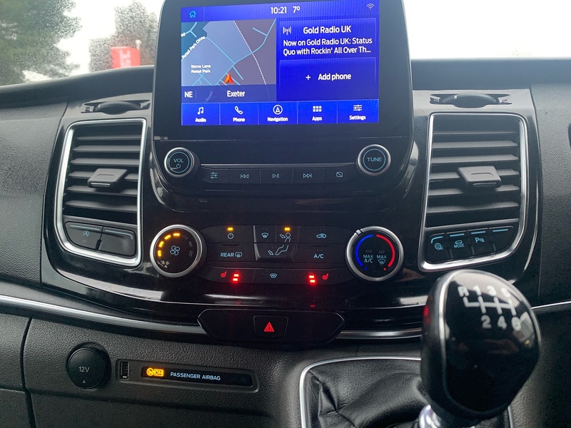 Ford Tourneo Custom 320 EcoBlue Titanium L2 130 - U6810
