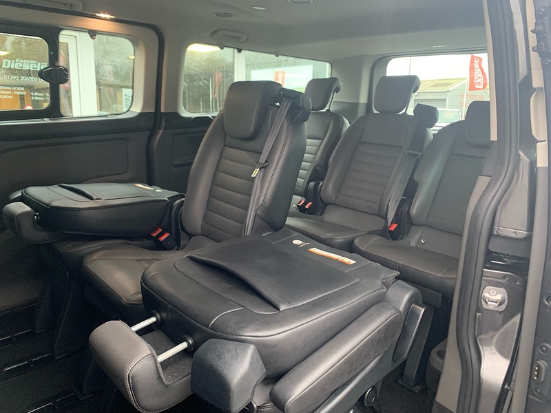 Ford Tourneo Custom 320 EcoBlue Titanium L2 130 - U6810