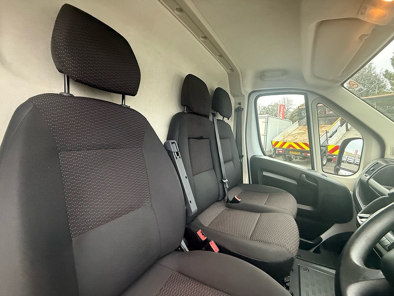 Citroen Relay BlueHDi 35 Enterprise Edition L3H3 - U6820