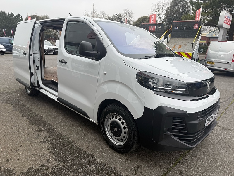 Vauxhall Vivaro 2.0 Turbo D Prime XL - U6825