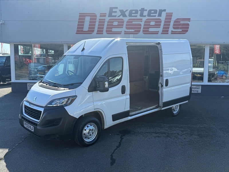 Peugeot Boxer BlueHDi 335 Professional Premium + L2H2 - U6842