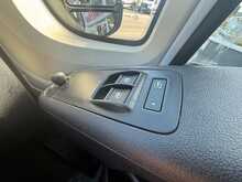 Peugeot Boxer BlueHDi 335 Professional Premium + L2H2 - U6842