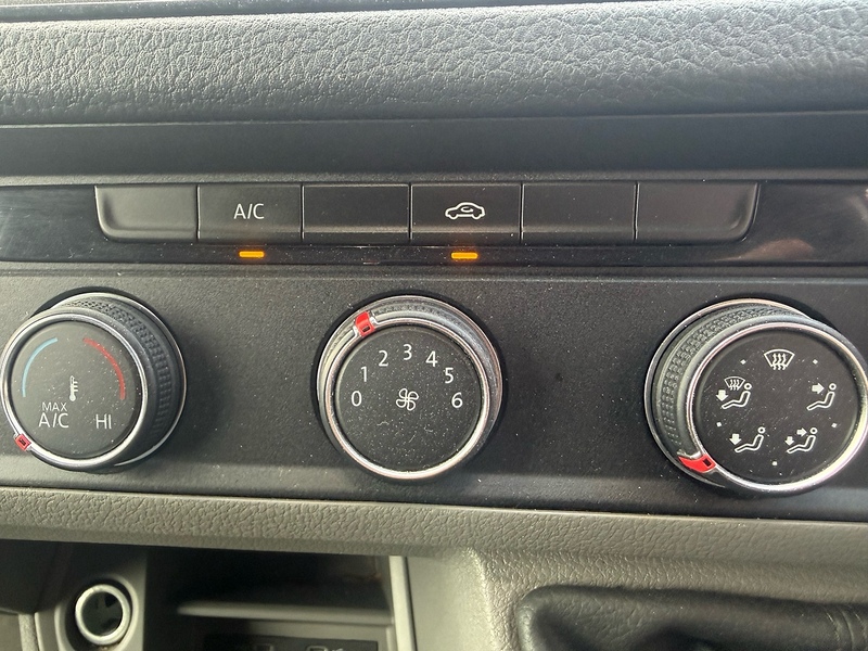 Volkswagen Crafter TDI CR35 Trendline - U6843