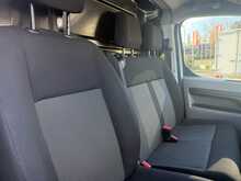 Vauxhall Vivaro Turbo D 2900 Dynamic L2 - U6844