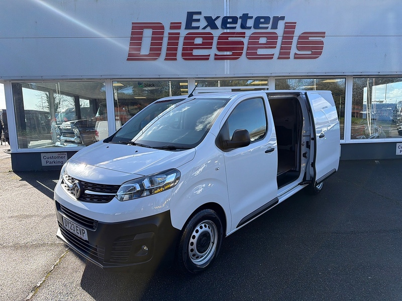 Vauxhall Vivaro Turbo D 2900 Dynamic L2 - U6846