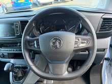 Vauxhall Vivaro Turbo D 2900 Dynamic L2 - U6846