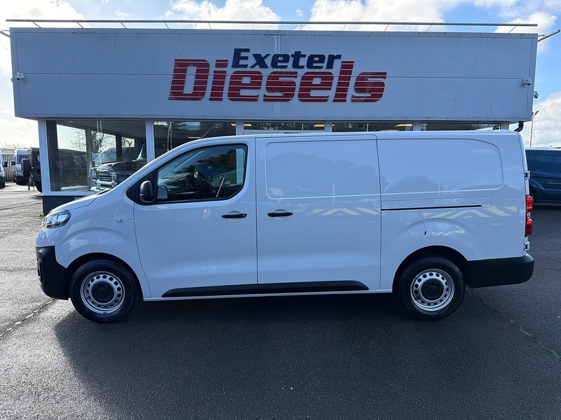 Vauxhall Vivaro Turbo D 2900 Dynamic L2 - U6846