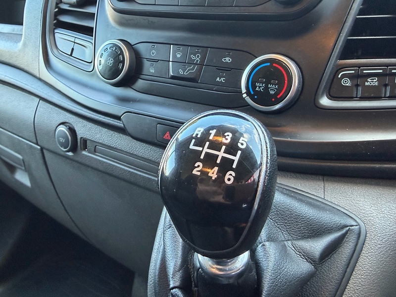 Ford Transit Custom 300 EcoBlue Leader L1H2 - U6861