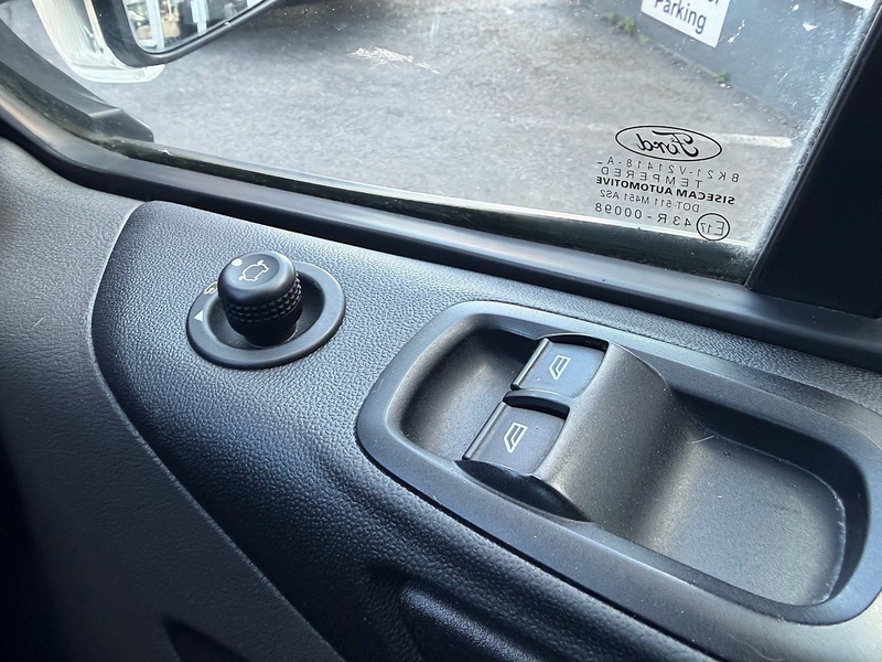 Ford Transit Custom 300 EcoBlue Leader L1H2 - U6861