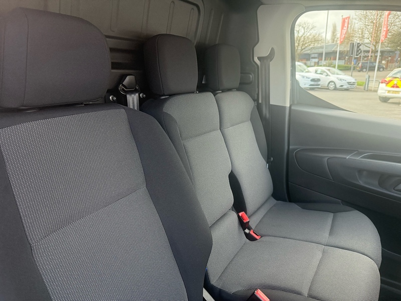 Peugeot Partner BlueHDi 650 Professional - U6875