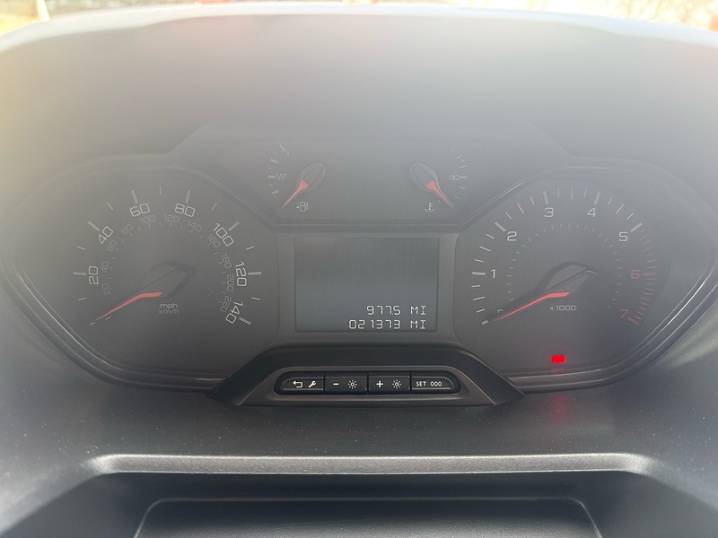 Peugeot Partner BlueHDi 650 Professional - U6875