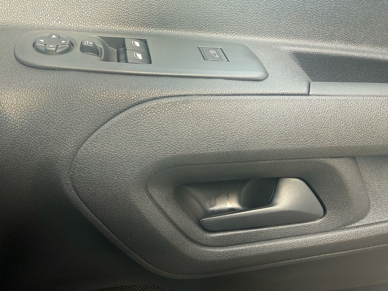 Peugeot Partner BlueHDi 650 Professional - U6875