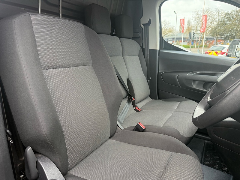 Peugeot Partner BlueHDi 650 Professional - U6876