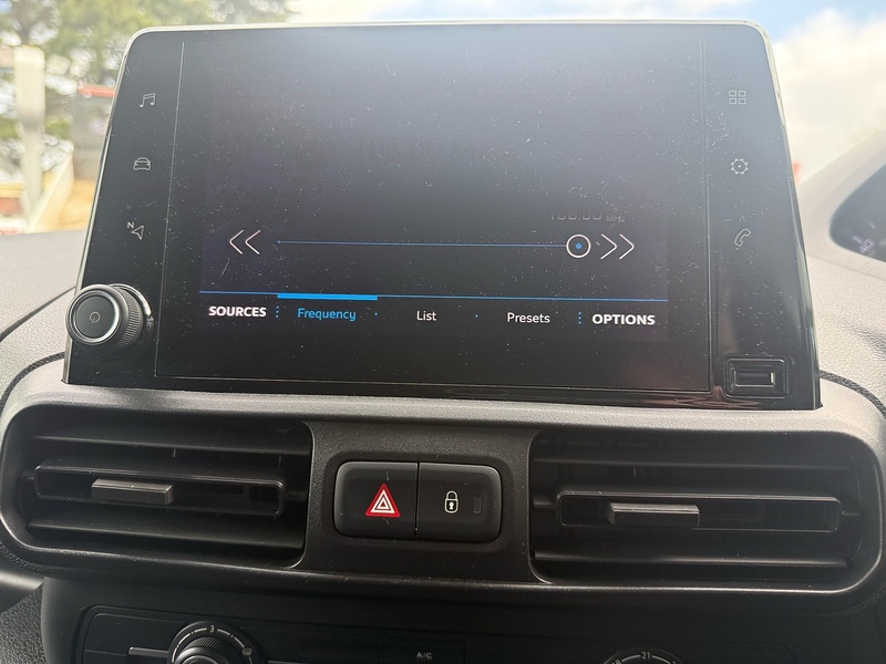 Peugeot Partner BlueHDi 650 Professional - U6876