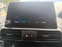 Peugeot Partner BlueHDi 650 Professional - U6876