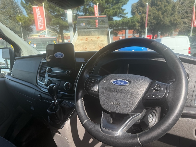 Ford Transit Custom 300 EcoBlue Limited - U6887