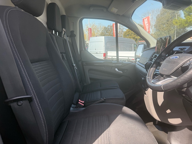 Ford Transit Custom 300 EcoBlue Limited - U6887