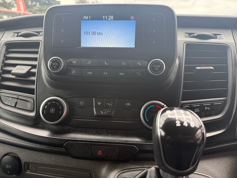 Ford Transit Custom 300 EcoBlue Leader - U6888