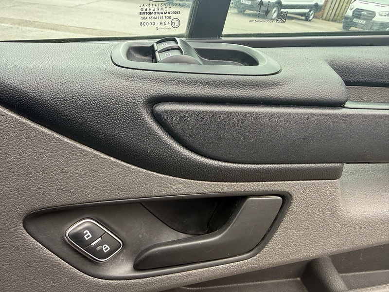 Ford Transit Custom 300 EcoBlue Leader - U6888