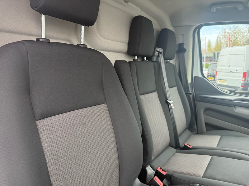 Ford Transit Custom 280 EcoBlue Leader - U6892