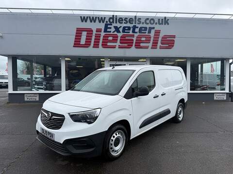 Vauxhall Combo 1.5 Turbo D 2900 Dynamic Panel Van 6dr Diesel Manual L2 H1 Euro 6 (s/s) (100 ps)