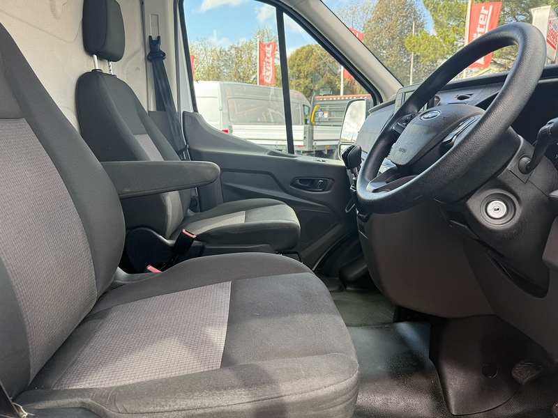 Ford Transit 350 EcoBlue Leader - U6895