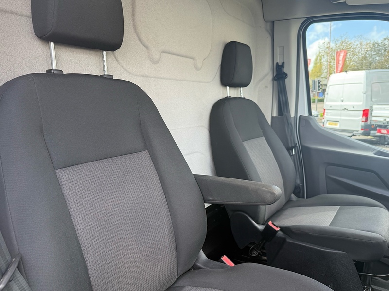 Ford Transit 350 EcoBlue Leader - U6895