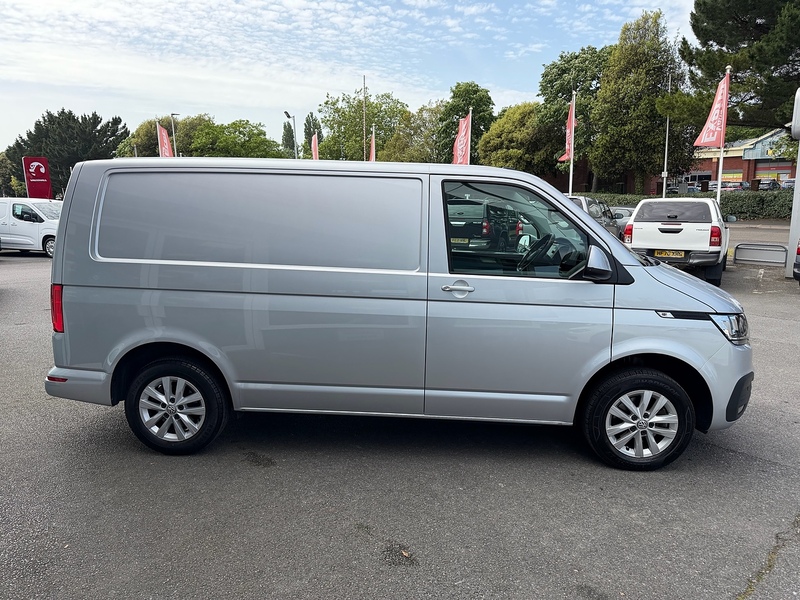Volkswagen Transporter TDI T28 Highline SWB - U6898