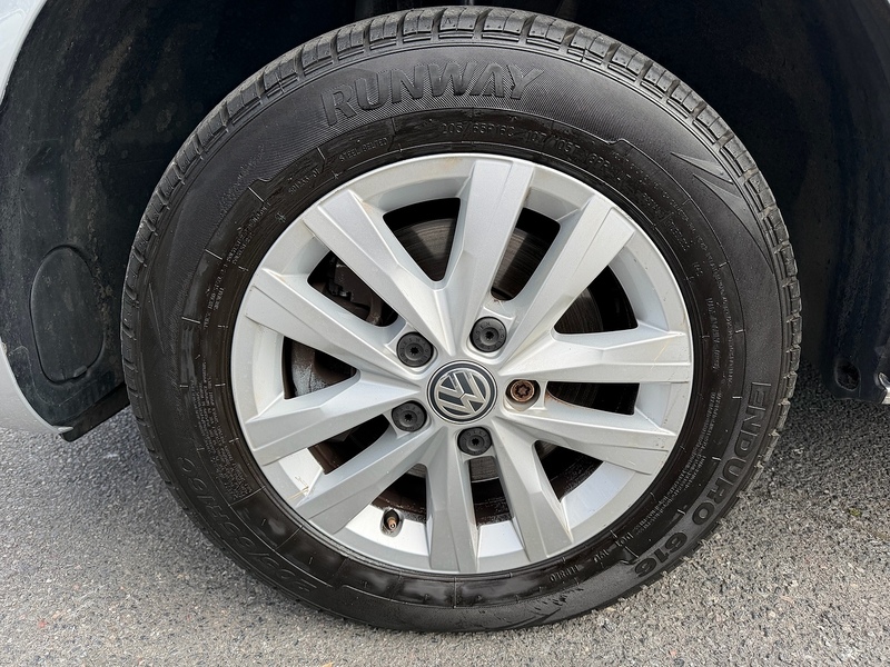 Volkswagen Transporter TDI T28 Highline SWB - U6898