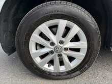 Volkswagen Transporter TDI T28 Highline SWB - U6898