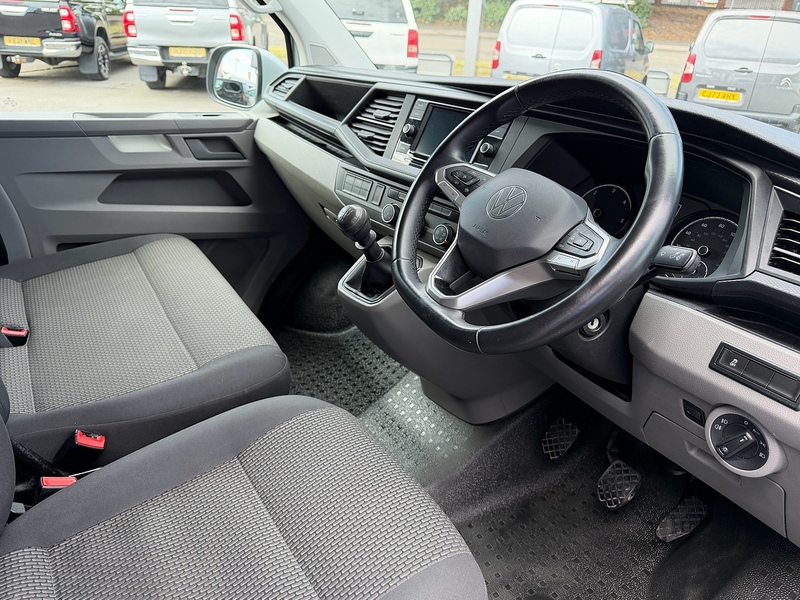 Volkswagen Transporter TDI T28 Highline SWB - U6898