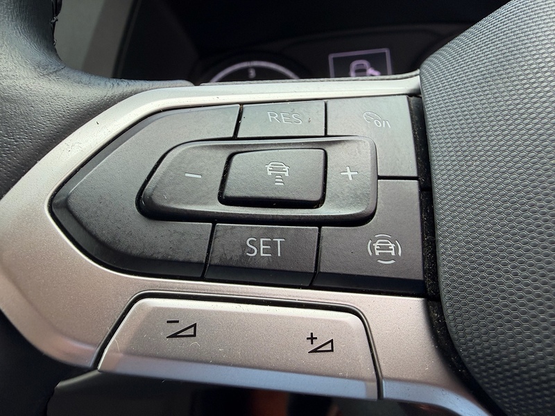 Volkswagen Transporter TDI T28 Highline SWB - U6898