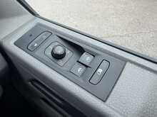 Volkswagen Transporter TDI T28 Highline SWB - U6898