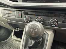Volkswagen Transporter TDI T28 Highline SWB - U6898