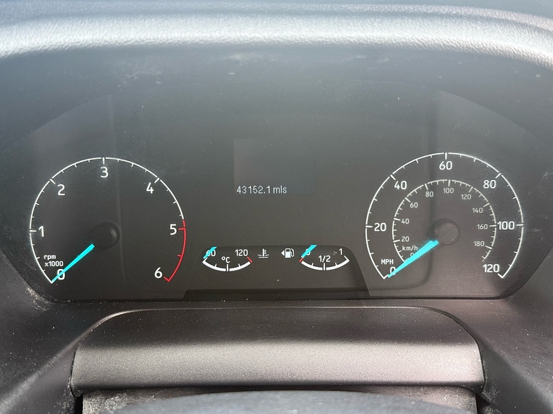 Ford Transit Custom 300 EcoBlue Leader SWB - U6901