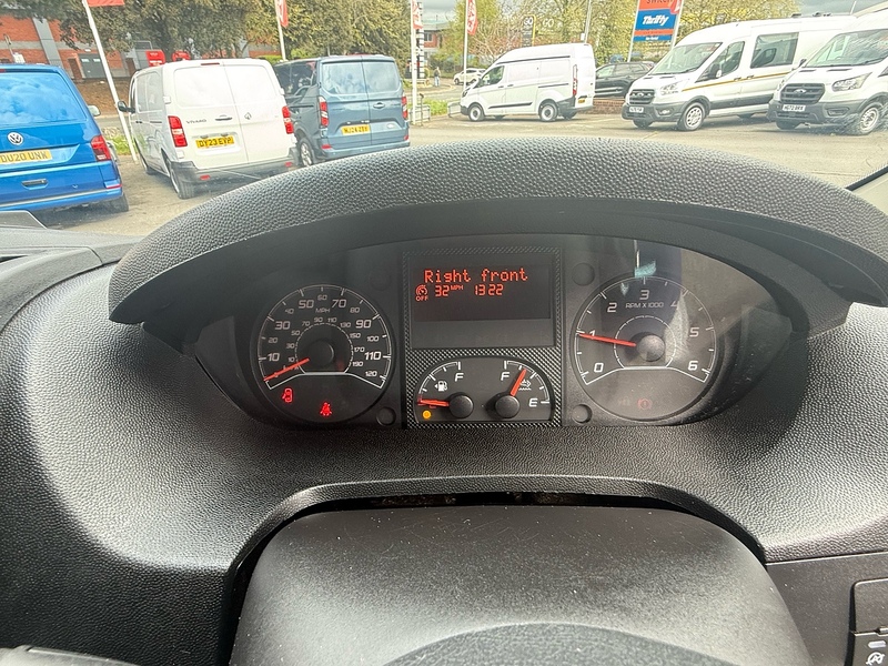 Citroen Relay BlueHDi 35 Enterprise Edition - U6902