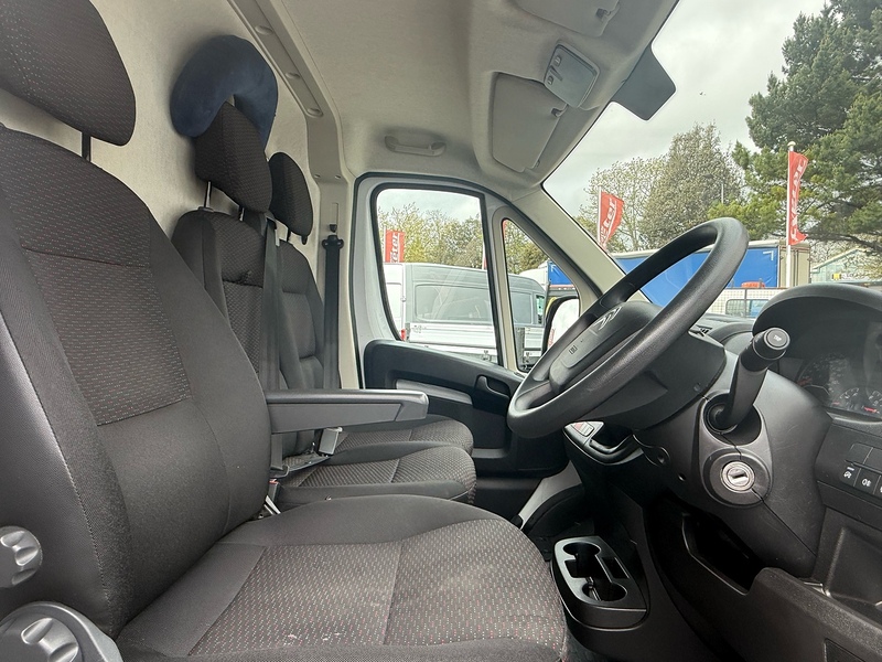 Citroen Relay BlueHDi 35 Enterprise Edition - U6903