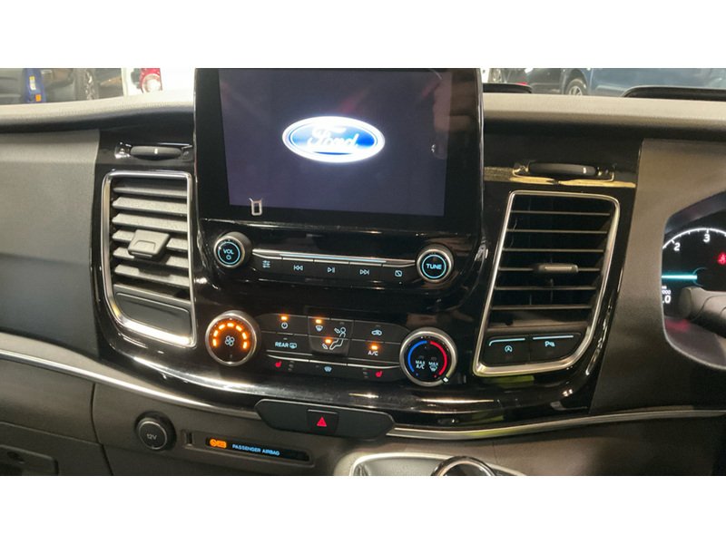 Ford Tourneo Custom 310 EcoBlue Titanium - U6905