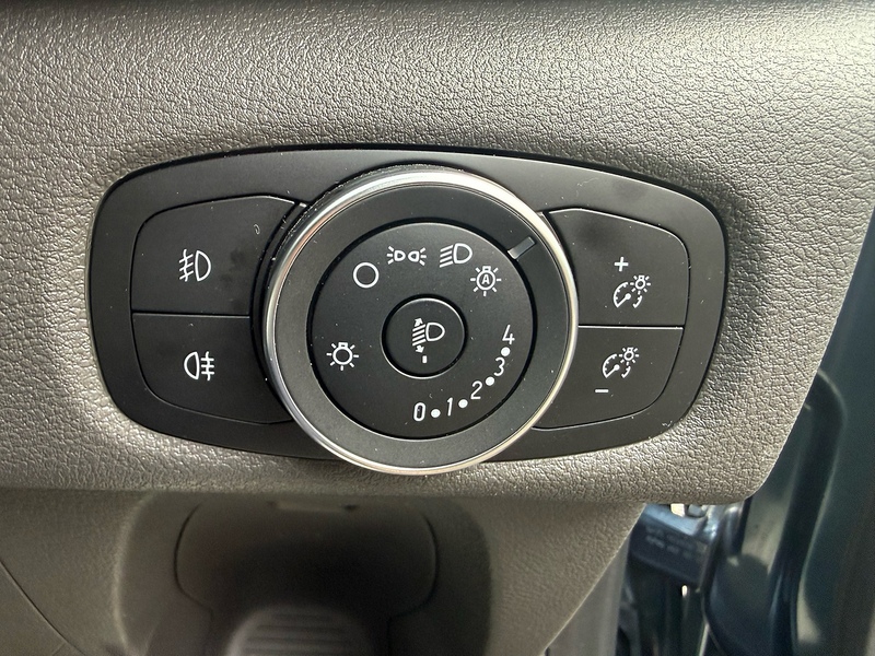 Ford Transit Custom 300 EcoBlue Limited - U6910