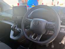 Toyota PROACE CITY BlueHDi Icon - U6912